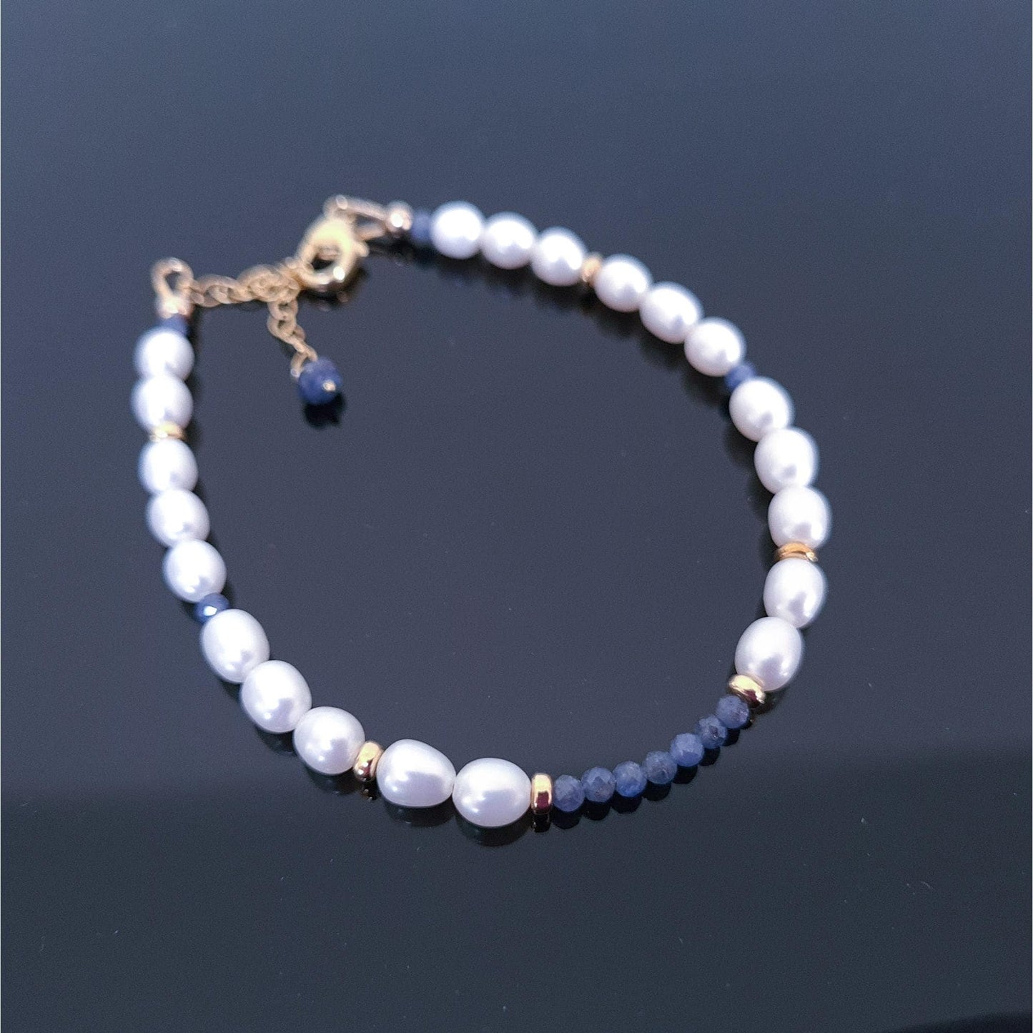 Pearl and Sapphire adjustable bracelet in gold vermeil silver